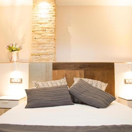 Apartamenticos Studio 39 Сарагоса Экстерьер фото